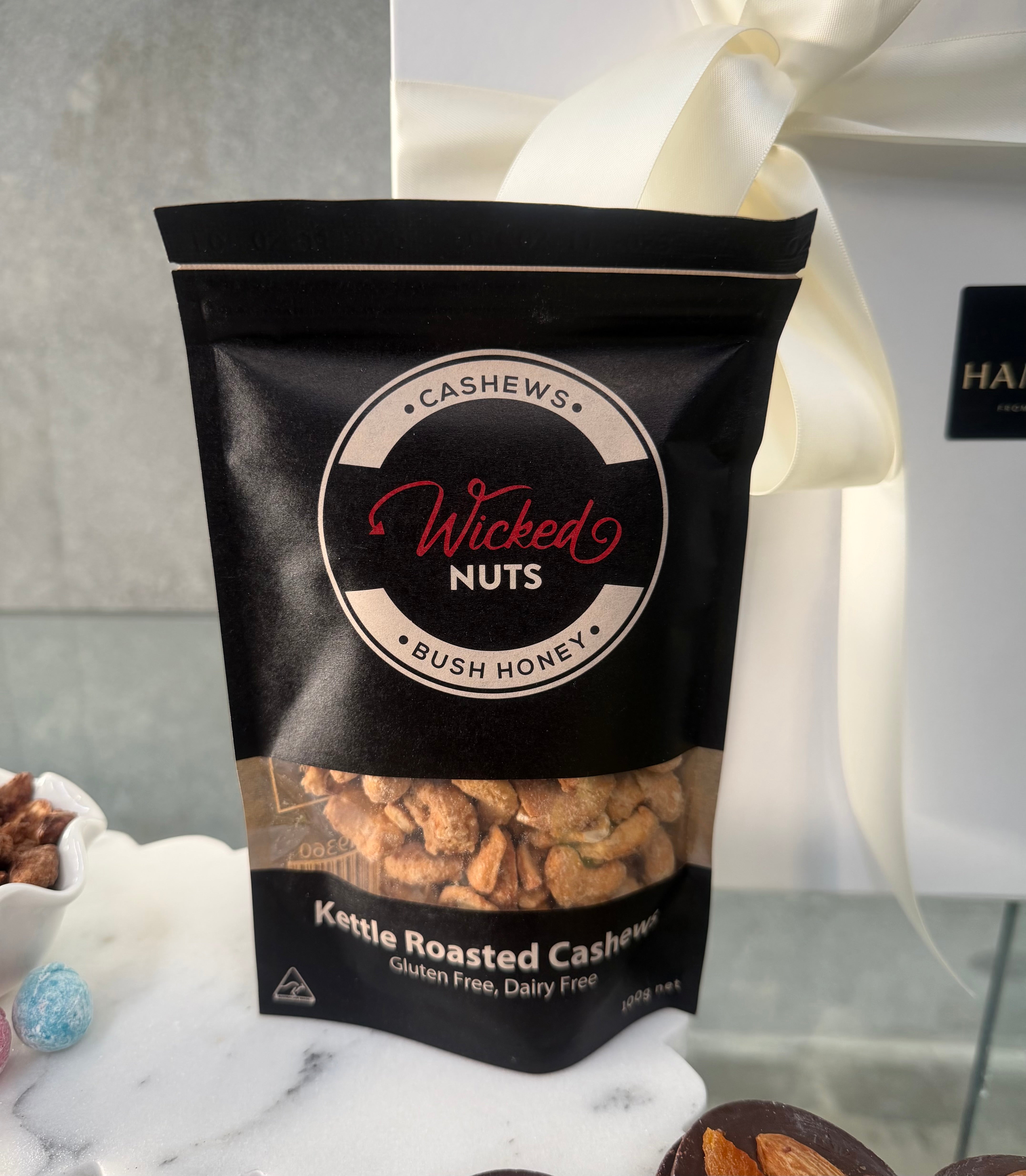 Margaret River White Wine & Sweet Treats Hamper
