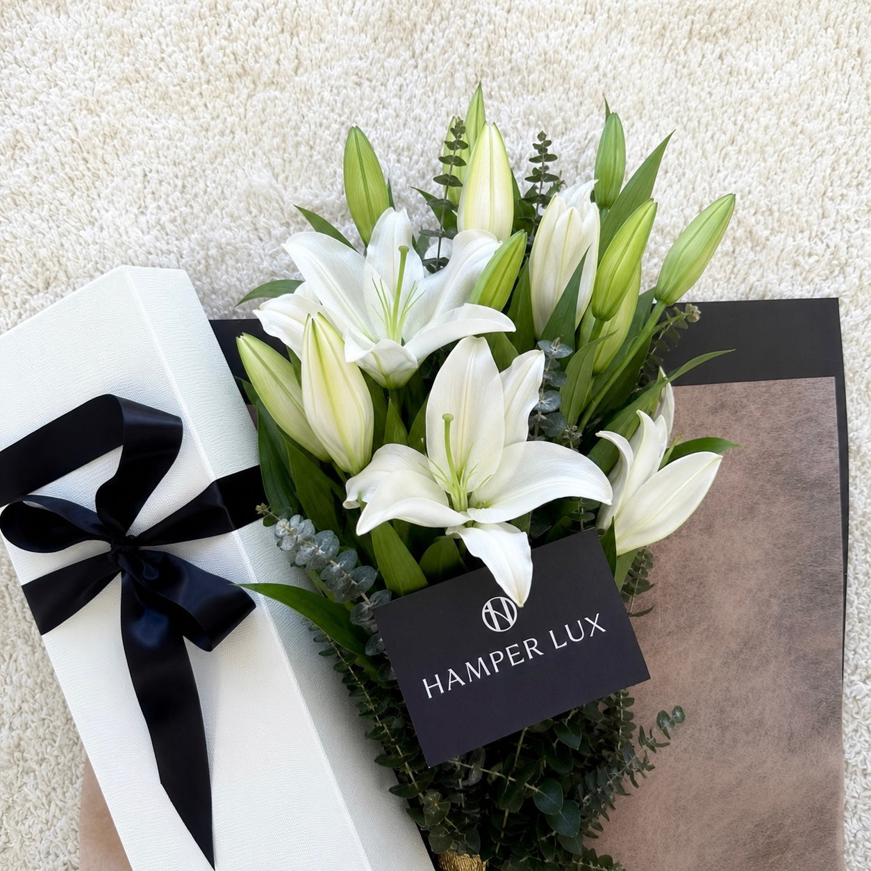 White Oriental Lily & Moët Chandon Hamper