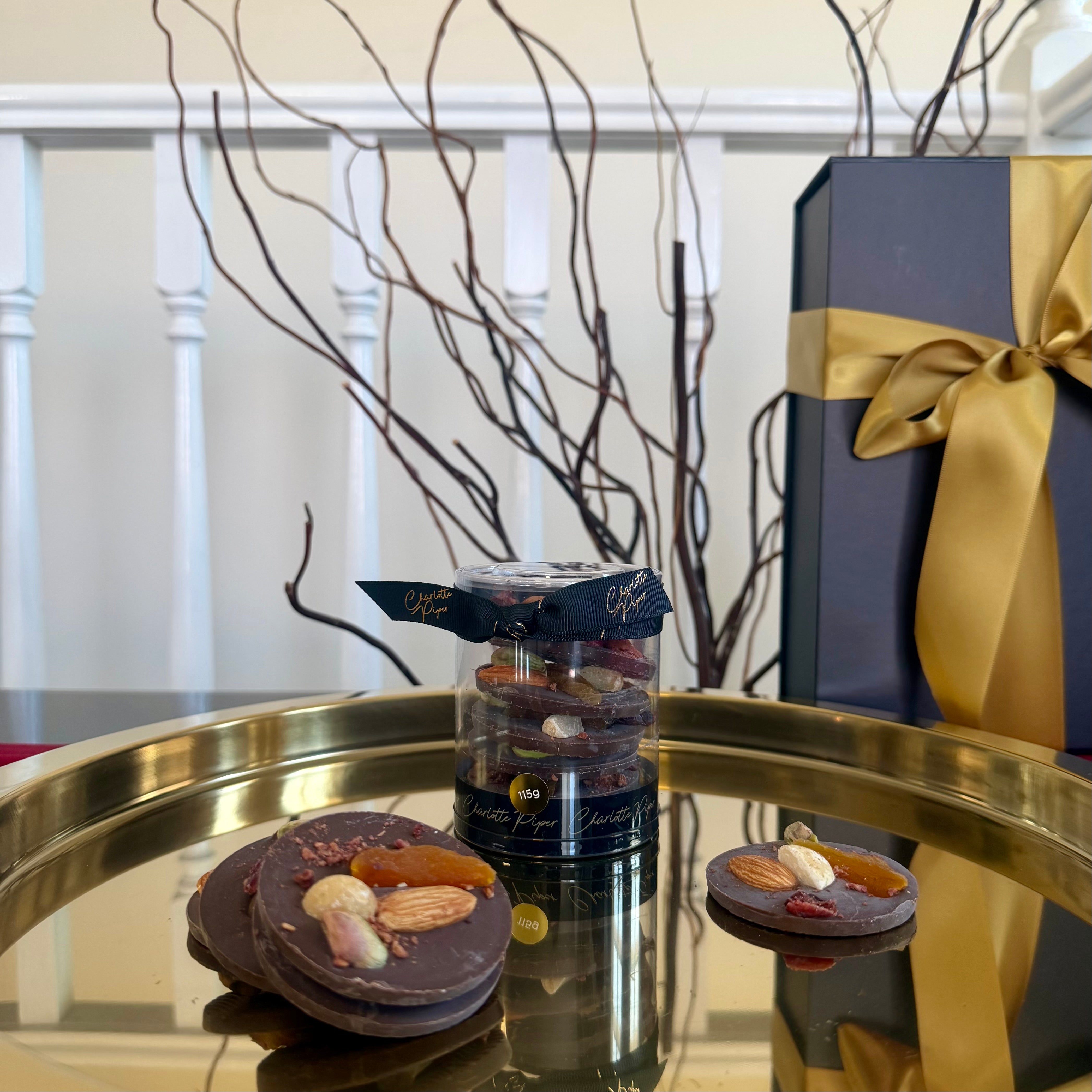 Johnnie Walker Gold Label Whisky Gift Hamper