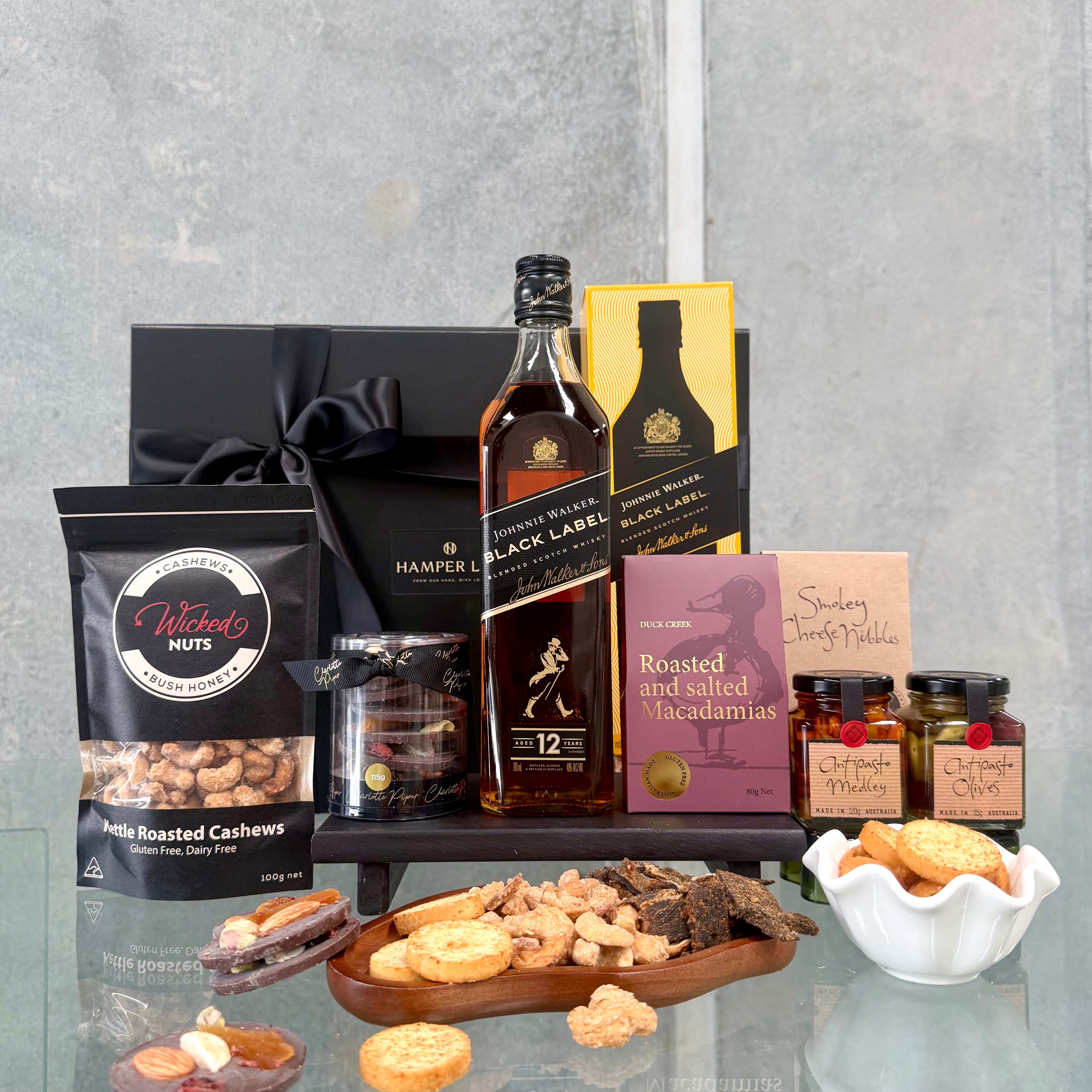 Johnnie Walker Black Label Whisky Gift Hamper