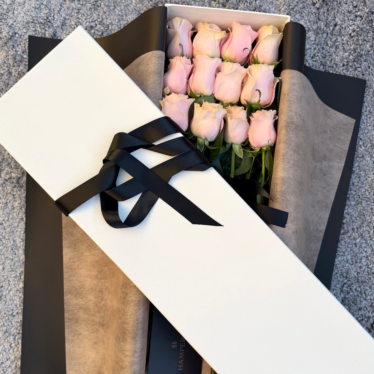 12 Blush Pink Long-Stem Roses & Chandon Gift Box