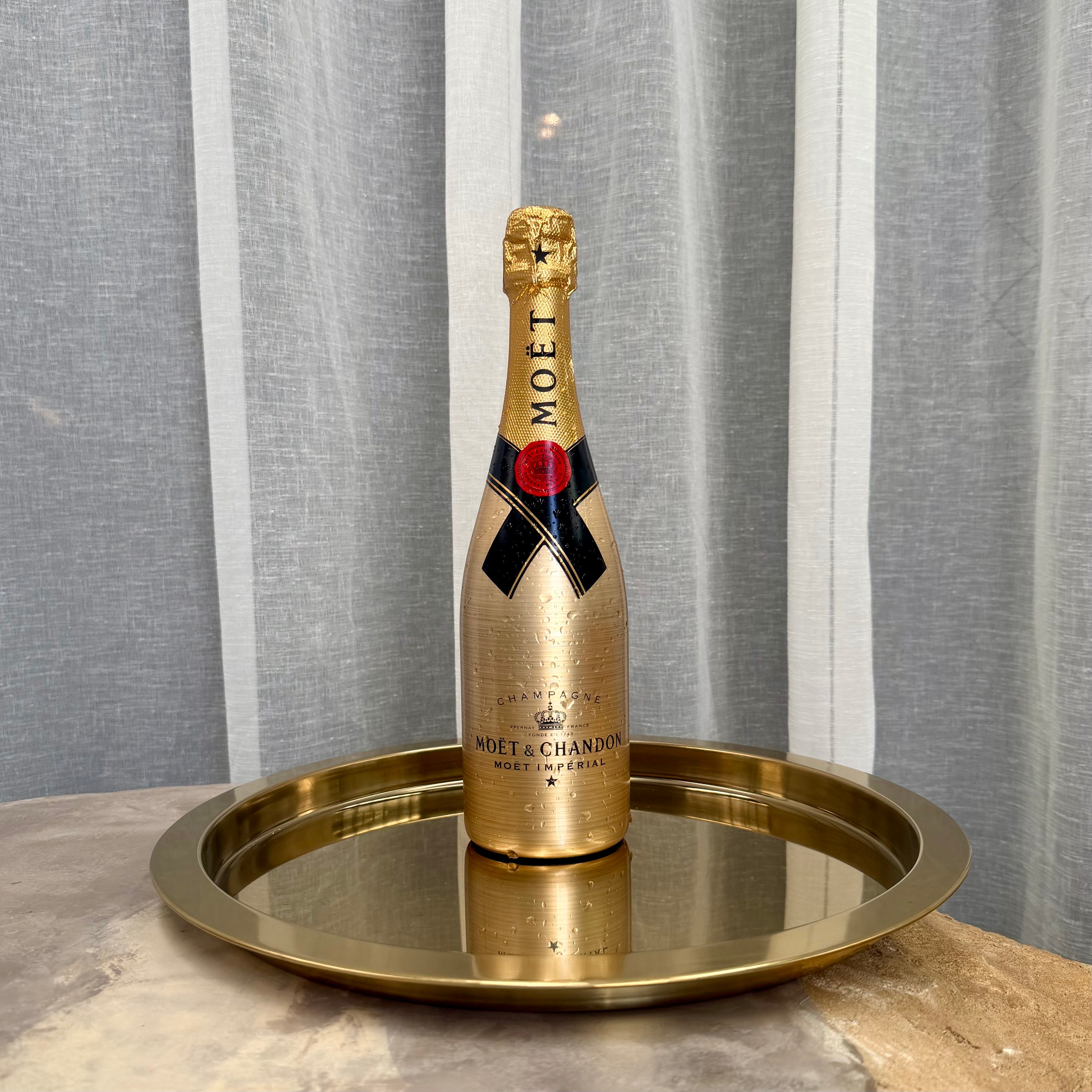 Saigon by Night | Moët & Chandon Gold Champagne Luxury Gift Box