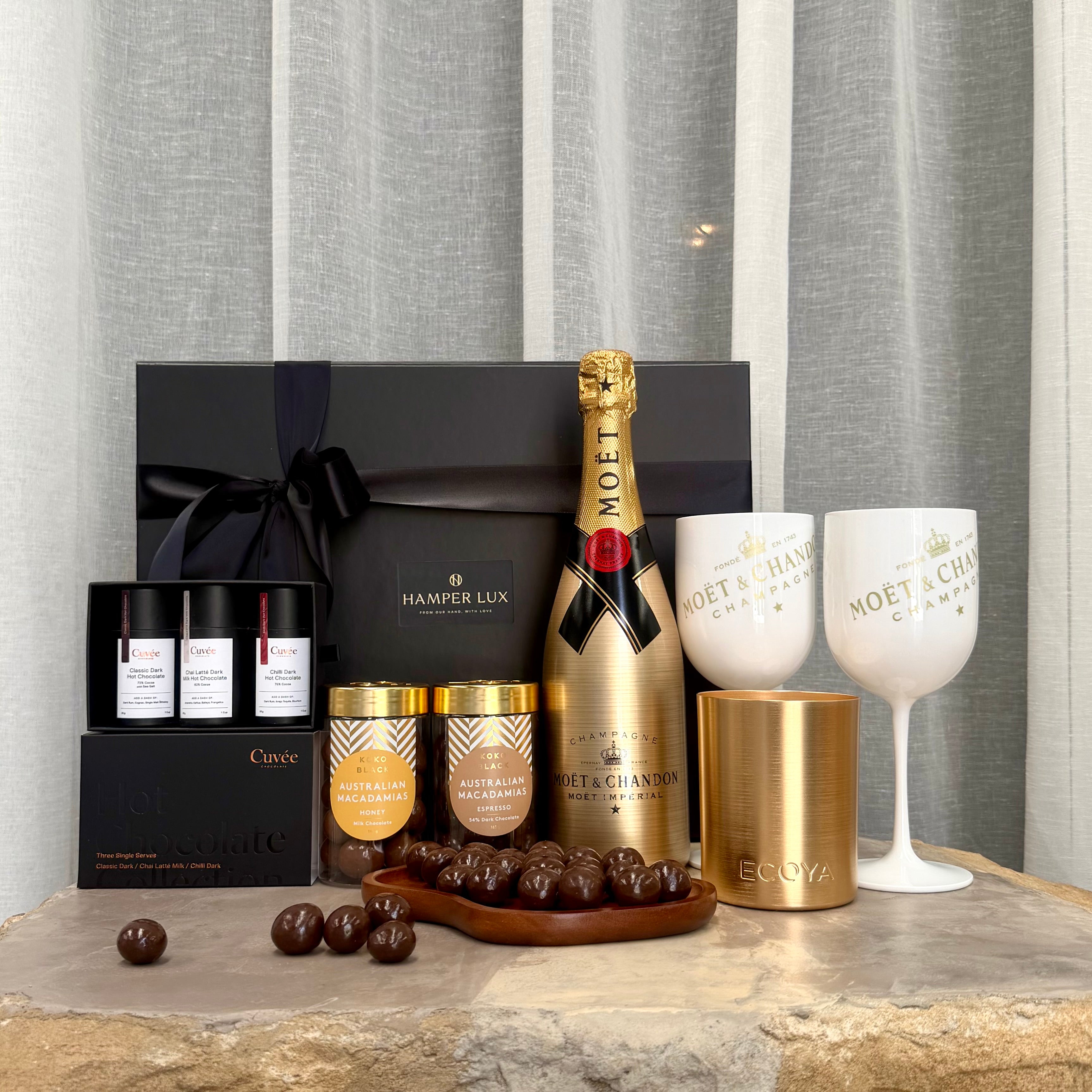 Saigon by Night | Moët & Chandon Gold Champagne Luxury Gift Box