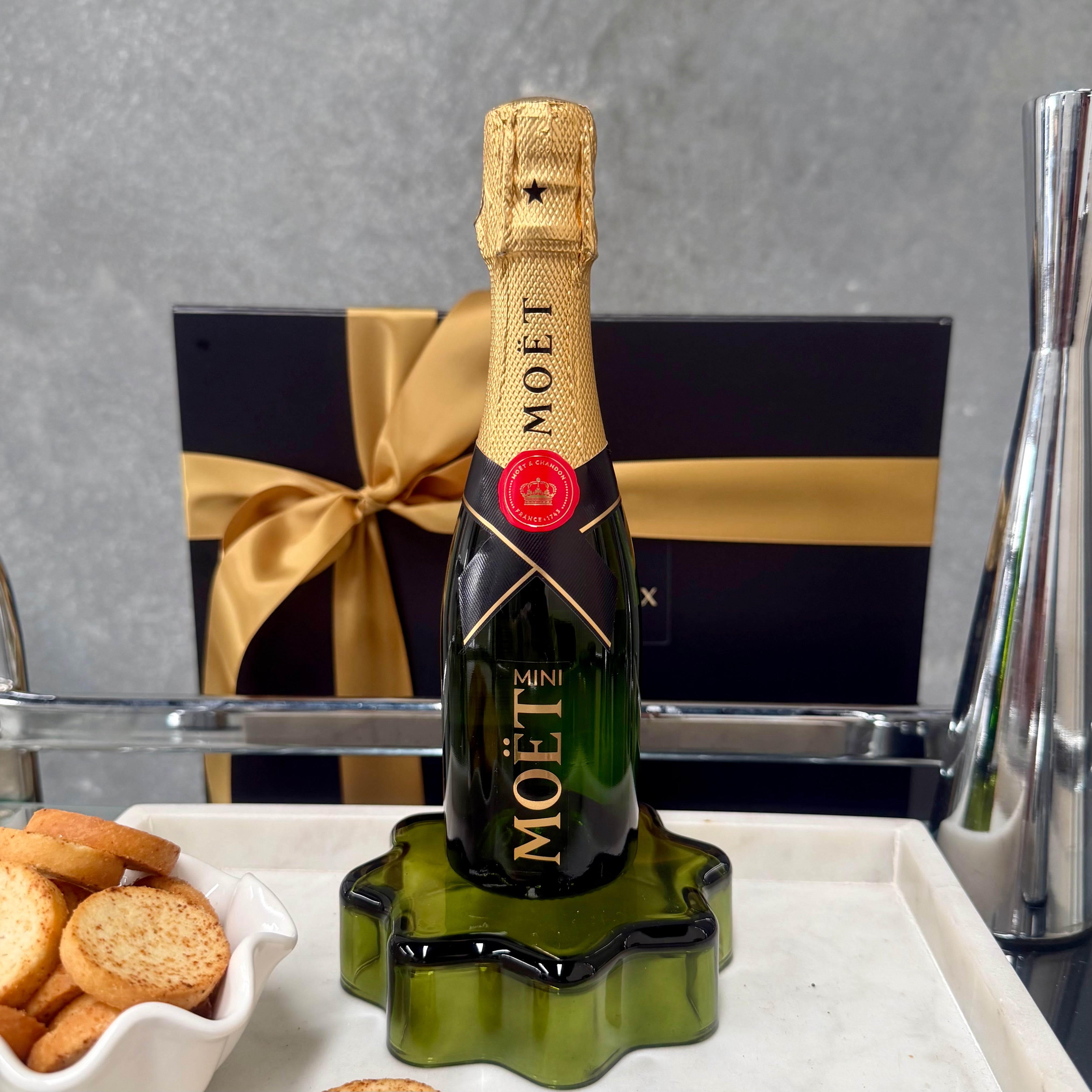 Mini Moët & Gourmet Nibbles Hamper